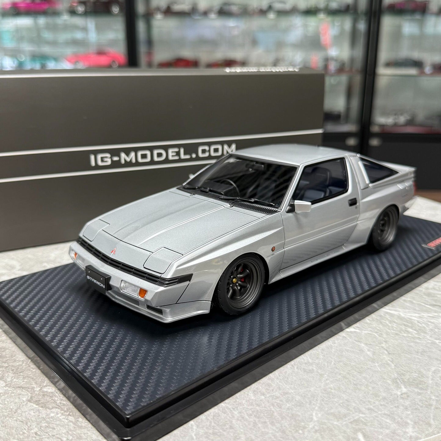 Ignition Model Mitsubishi STARION 2600 GSR-VR 1:18 Resin Model image 1