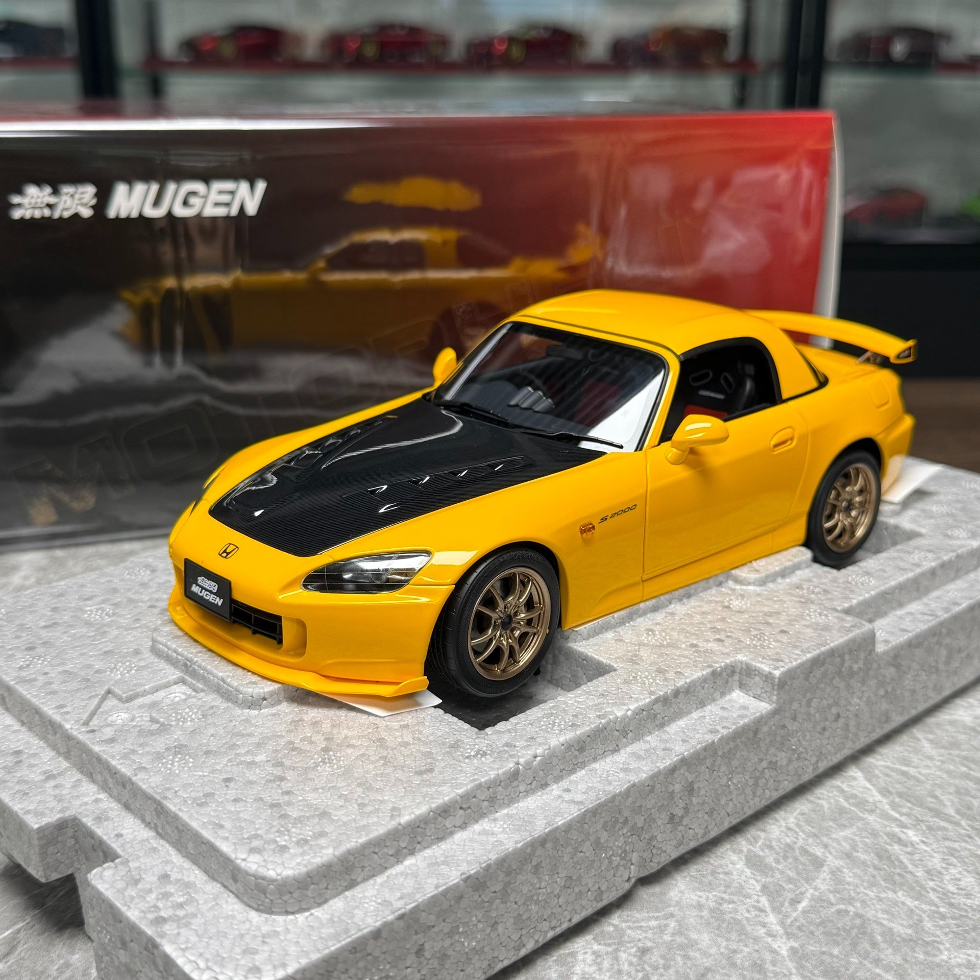 Motorhelix Honda S2000(AP2)MUGEN 1:18 Alloy Model image 1