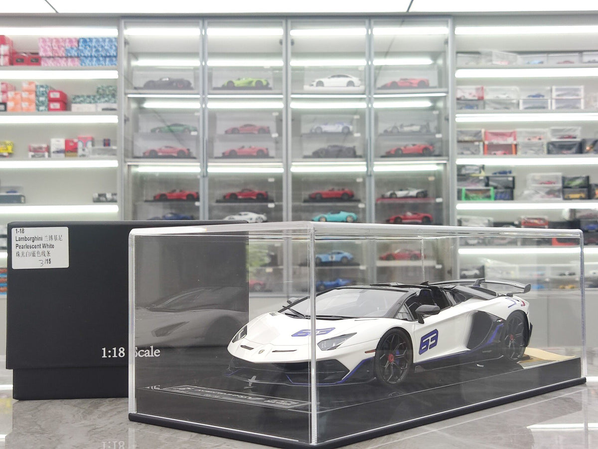 Scale Model RUNNER LamborghiniSVJ JM-RNR 035 1:18 - immagine 1