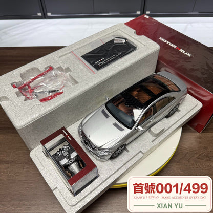 Motorhelix Mercedes-Benz Mercedes Benz S-Class S600L W221 1:18 Alloy image 1
