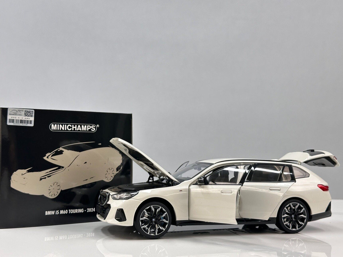 MINICHAMPS BMW i5 M60 TOUR TOURING 2024 110023601 1:18 - immagine 1