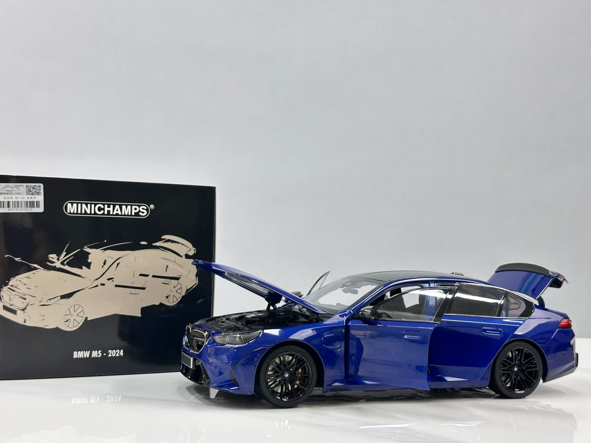 MINICHAMPS BMW M5 2024 110023802 1:18 - immagine 1