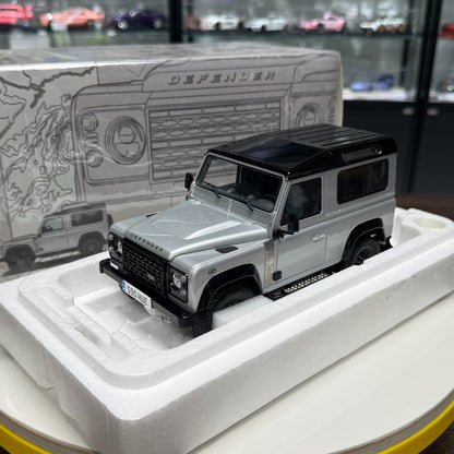 Almost Real Land Rover 90 1:18 Alloy Model image 1