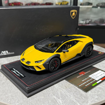 MR Lamborghini 1:18 Resin Model image 1