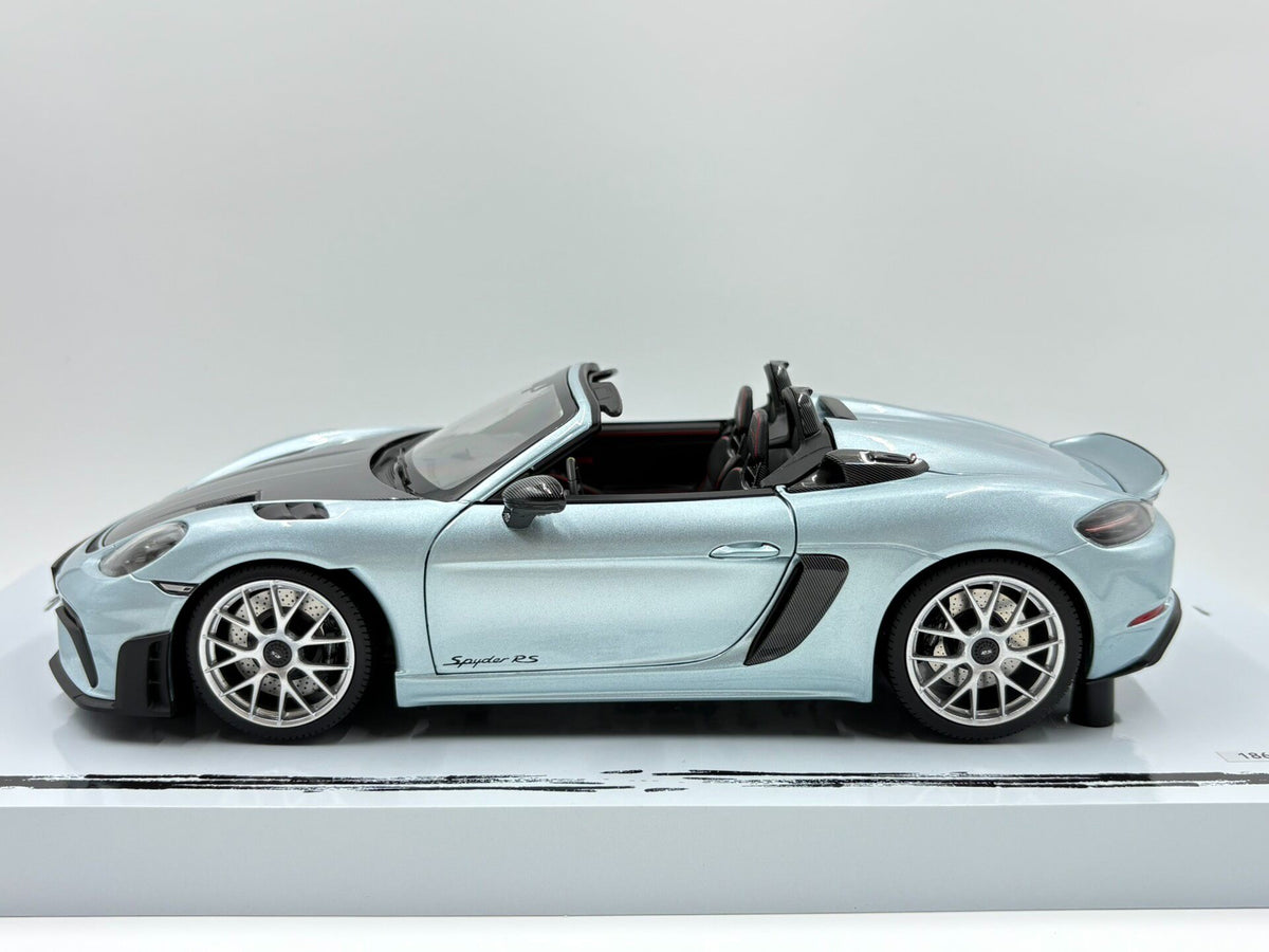 Scale Model Porsche 718Spyder RS 2024 1/18Diecast OpeningModel - immagine 1