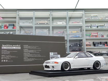 Ignition Model Nissan SKYLINE GT-R R32 1:18 White - immagine 1