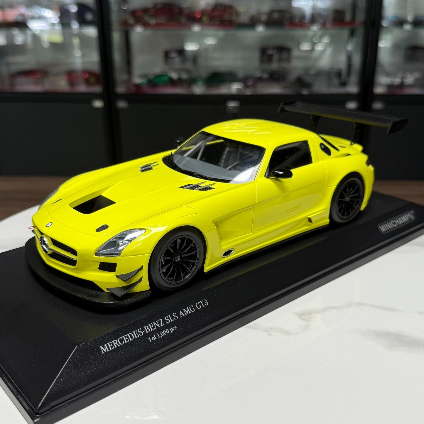 MINICHAMPS Mercedes-Benz SLS AMG GT3 1:18 Alloy Model image 1