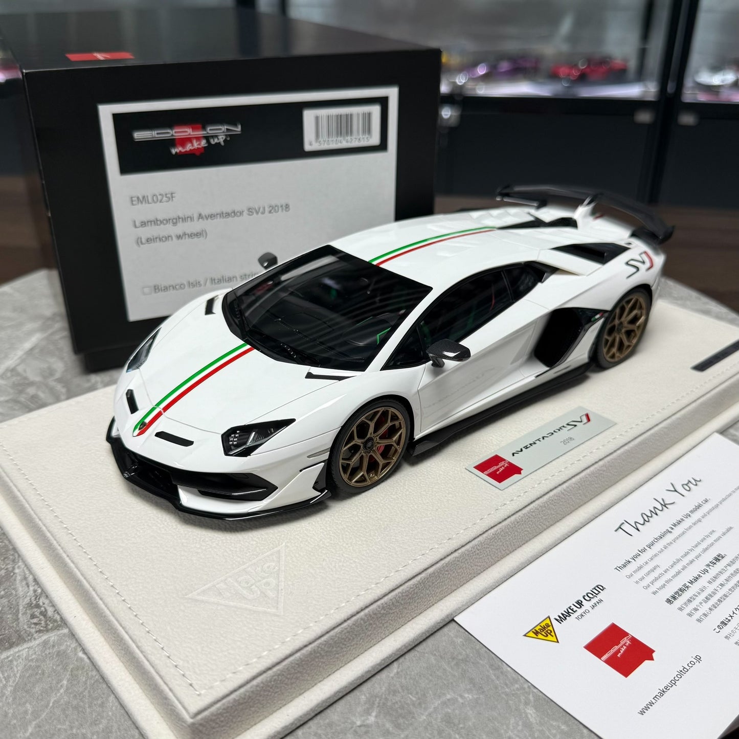 Make Up Lamborghini Aventador SVJ 1:18 Resin Model image 1