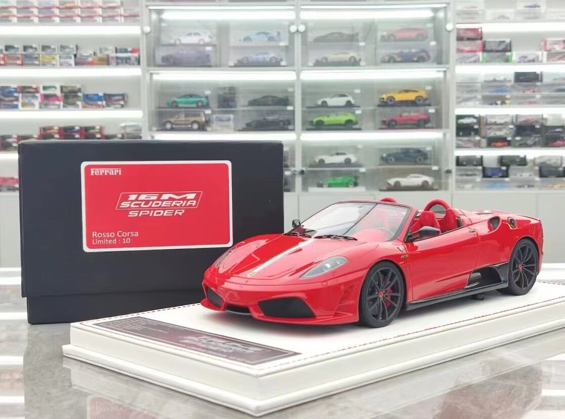 DM  1:18 Ferrari 16M Scuderia - Modello da collezione - immagine 1