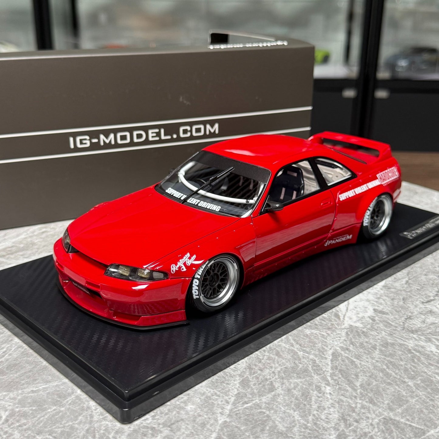 Ignition Model Nissan R33 PANDEM GT-R 1:18 Resin Model image 1