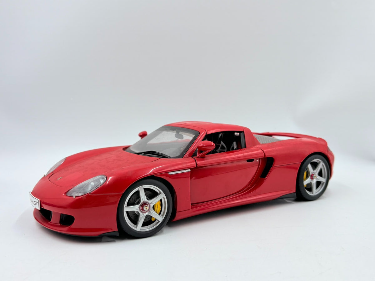 AR 18 PorscheCarrera GT RedDiecast OpeningModel 1:18 - immagine 1