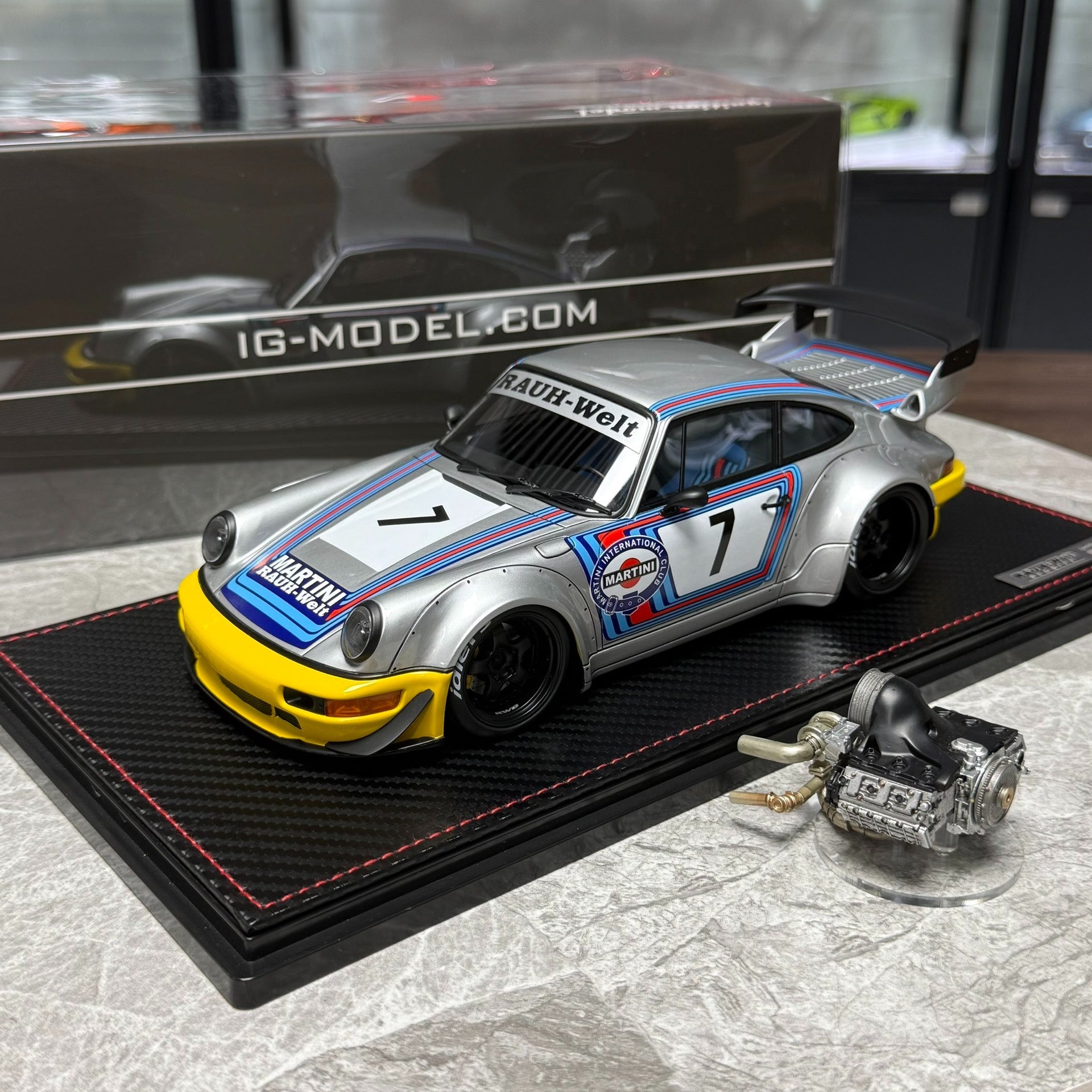 Ignition Model Porsche 964 RWB 1:18 Resin Model image 1