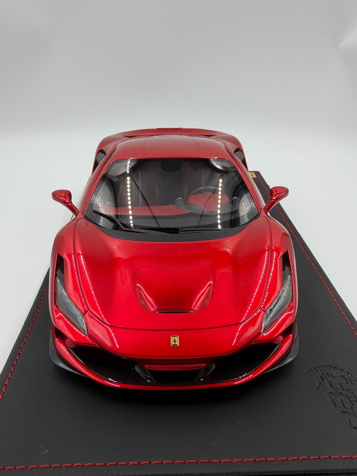 BBR FerrariF 8 Tributo 1 18ResinModel - immagine 1