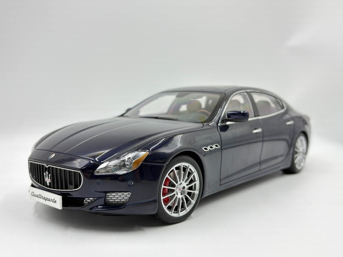 Scale Model 1/18Diecast OpeningModel - immagine 1