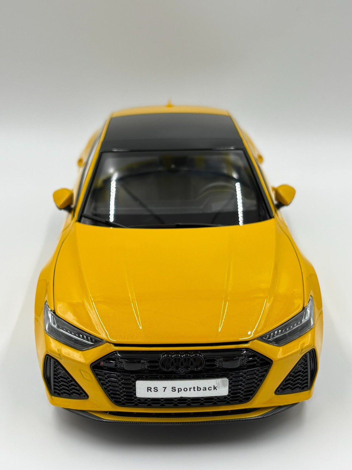 Scale Model AUDI RS7 C8 Voss Vossen HF2 Yellow DiecastModel 1:18 Yello - immagine 1
