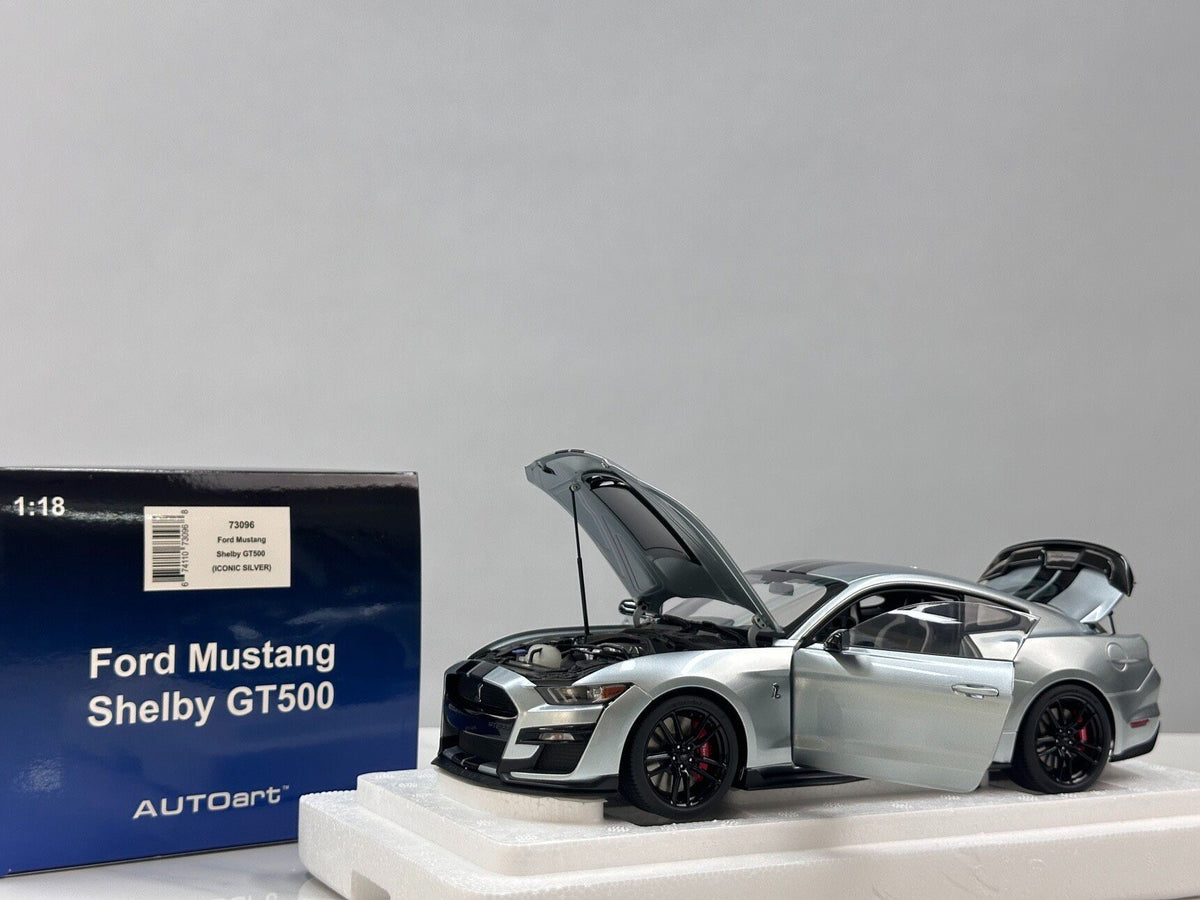 AR AUTO Art Ford MUSTANG SHELB SHELBY 73096 1:18 Silver - immagine 1