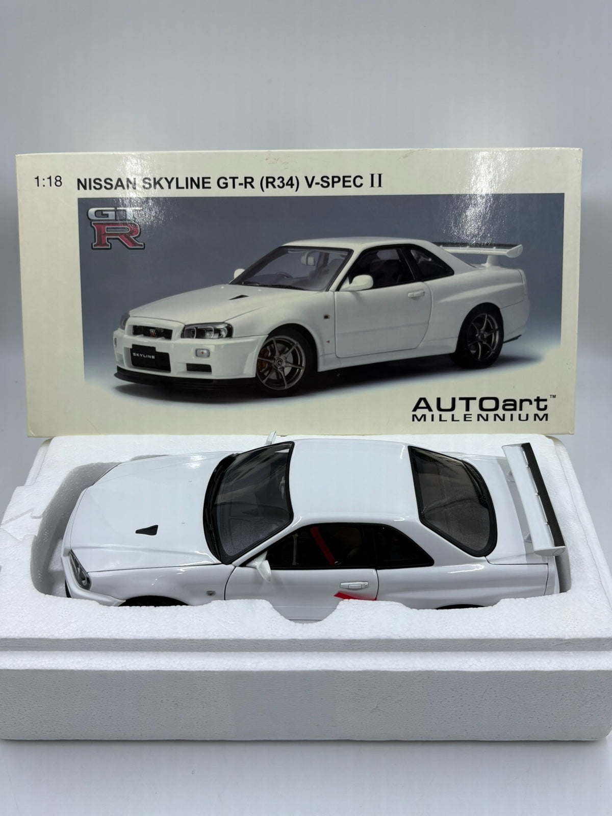 AUTOart aa r34 gtr vspec 2 Nissan 1/18DiecastModel - immagine 1