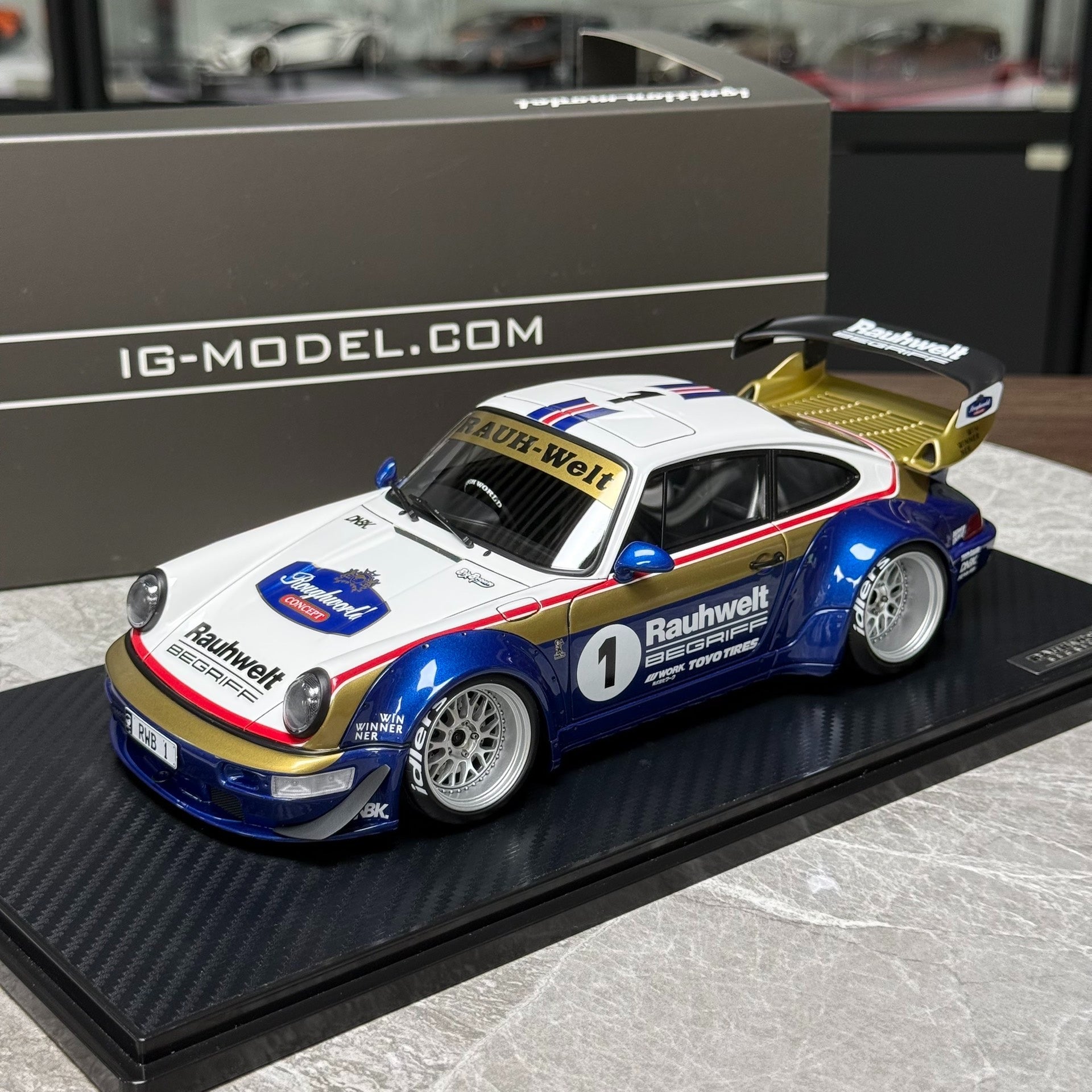 Ignition Model Porsche 964 RWB 1:18 Resin Model image 1