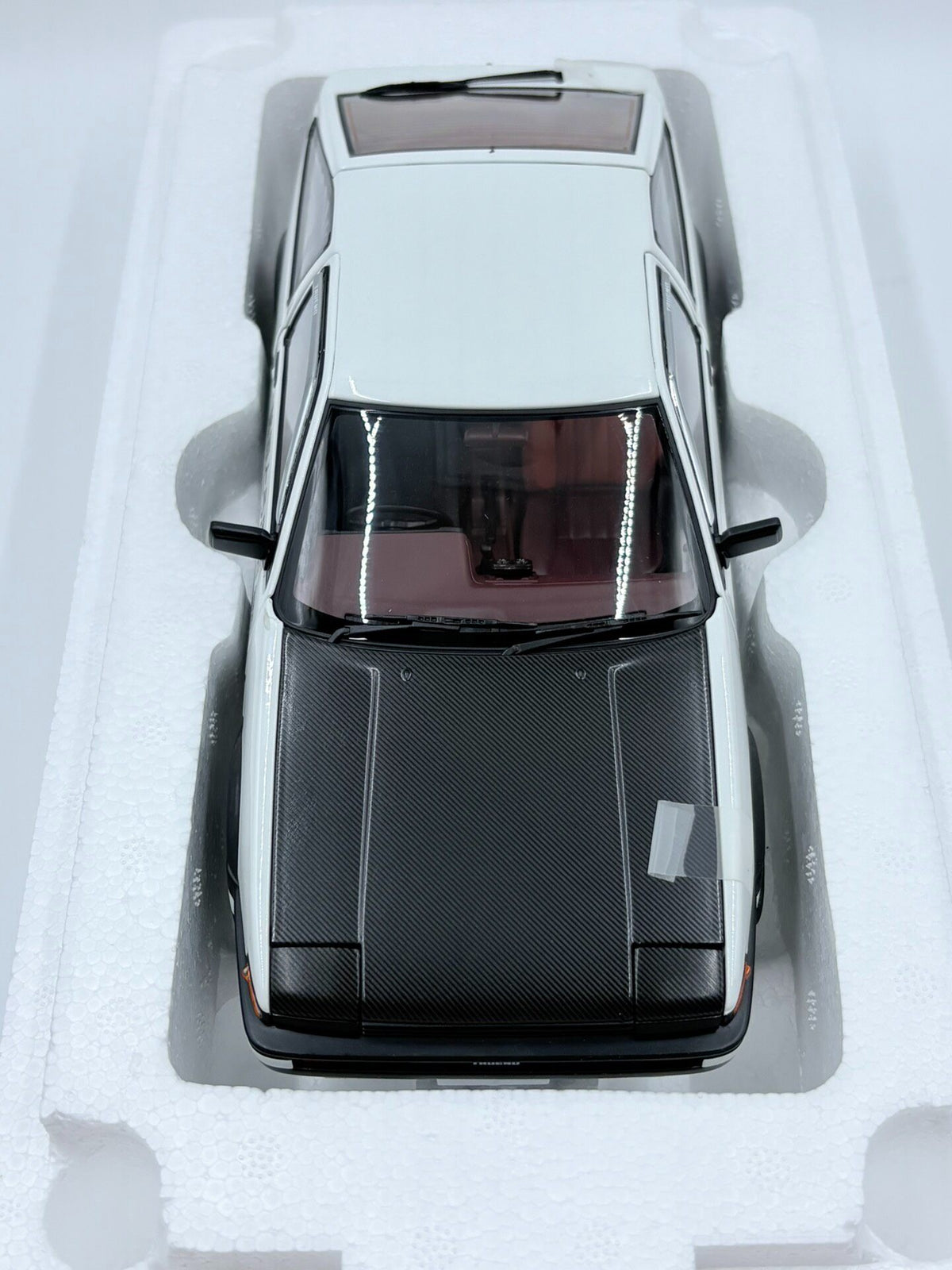 AUTOart 1 18 ToyotaAE 86 GT 1:18 - immagine 1