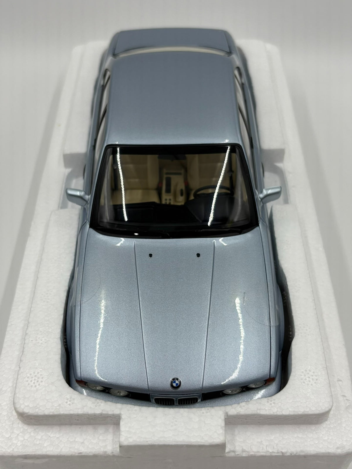 MINICHAMPS BMW 535 E34 1:18 - immagine 1
