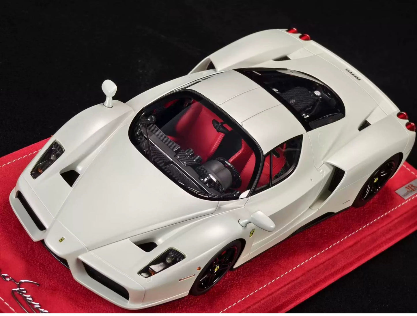 MR Collection 1/18 Ferrari Enzo Resin Model Pearl White