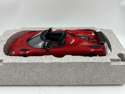 AUTOart Koenigsegg Agera RedDiecastModel 1:18 - immagine 2