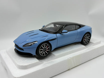 AUTOart AA 1 18 Aston MartinDB 11 1:18 Blue - immagine 2