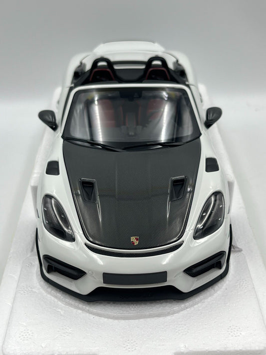 Scale Model Porsche 718 Spyder RS 1:18 White - immagine 2