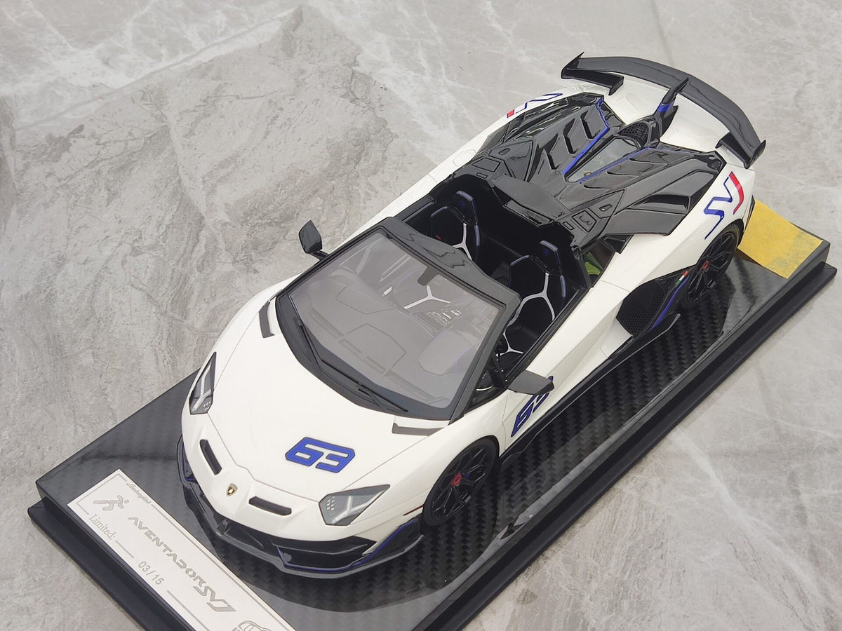 Scale Model RUNNER LamborghiniSVJ JM-RNR 035 1:18 - immagine 2
