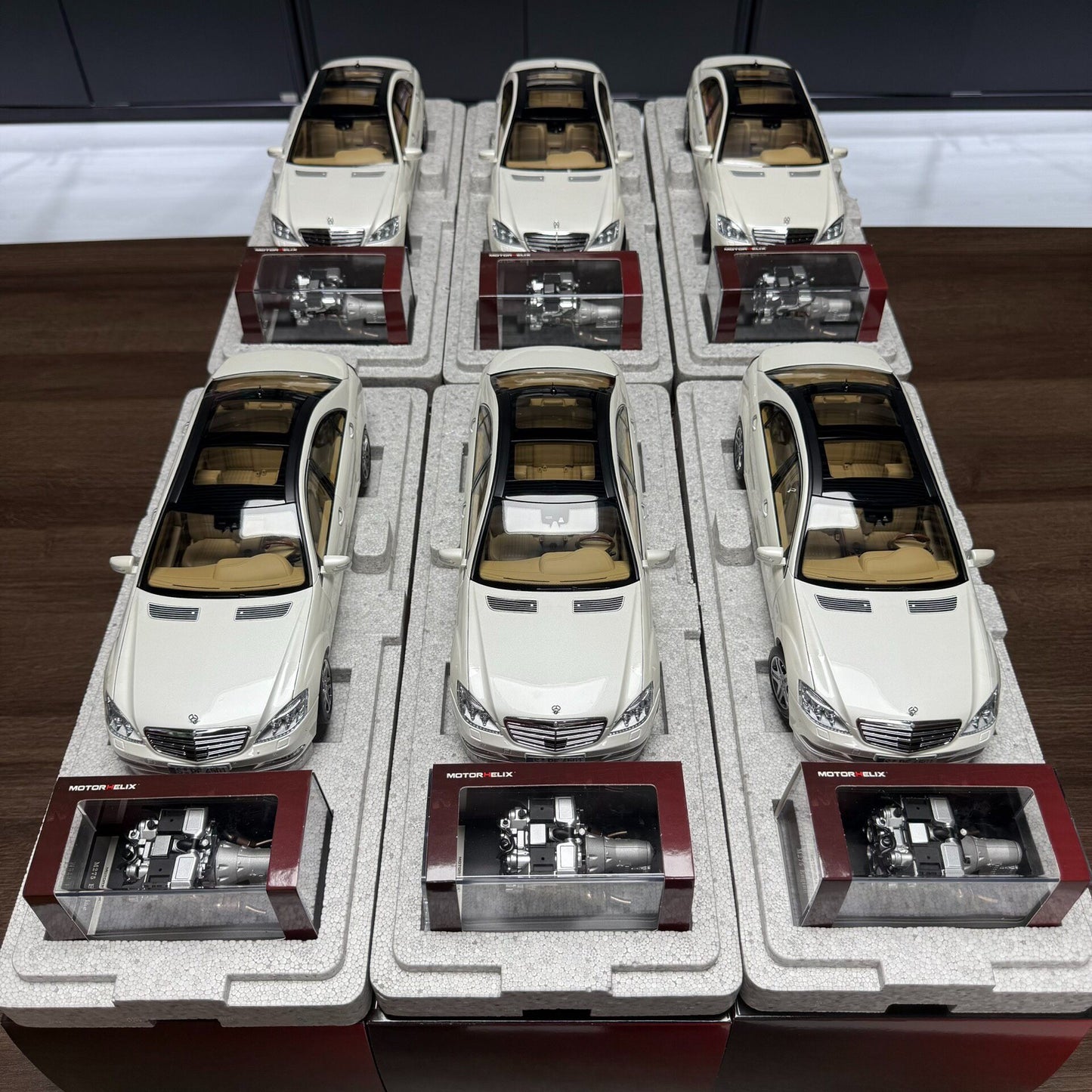 Motorhelix Mercedes-Benz S-Class S600L W221 1:18 Alloy Model image 2