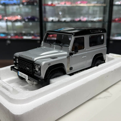 Almost Real Land Rover 90 1:18 Alloy Model image 2