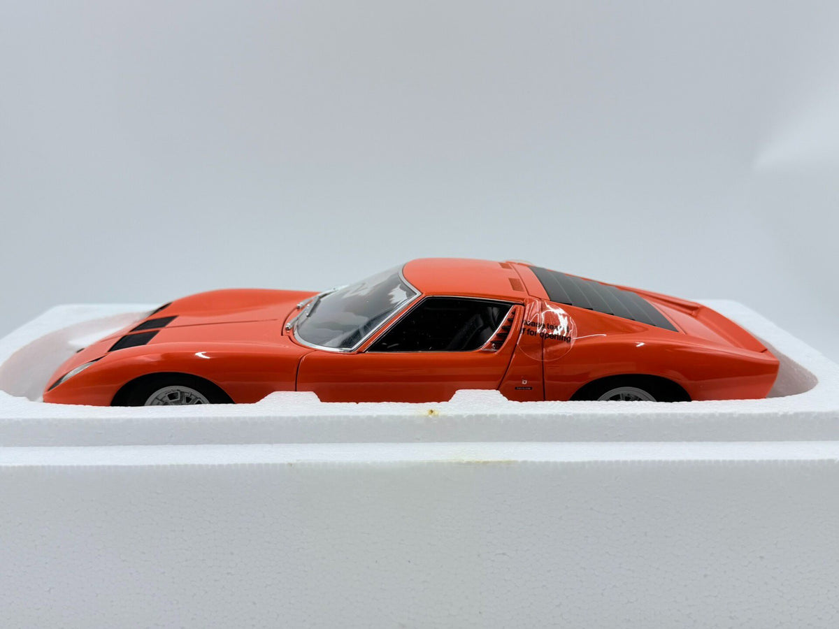 AUTOart LamborghiniMiura SV 1:18 - immagine 2