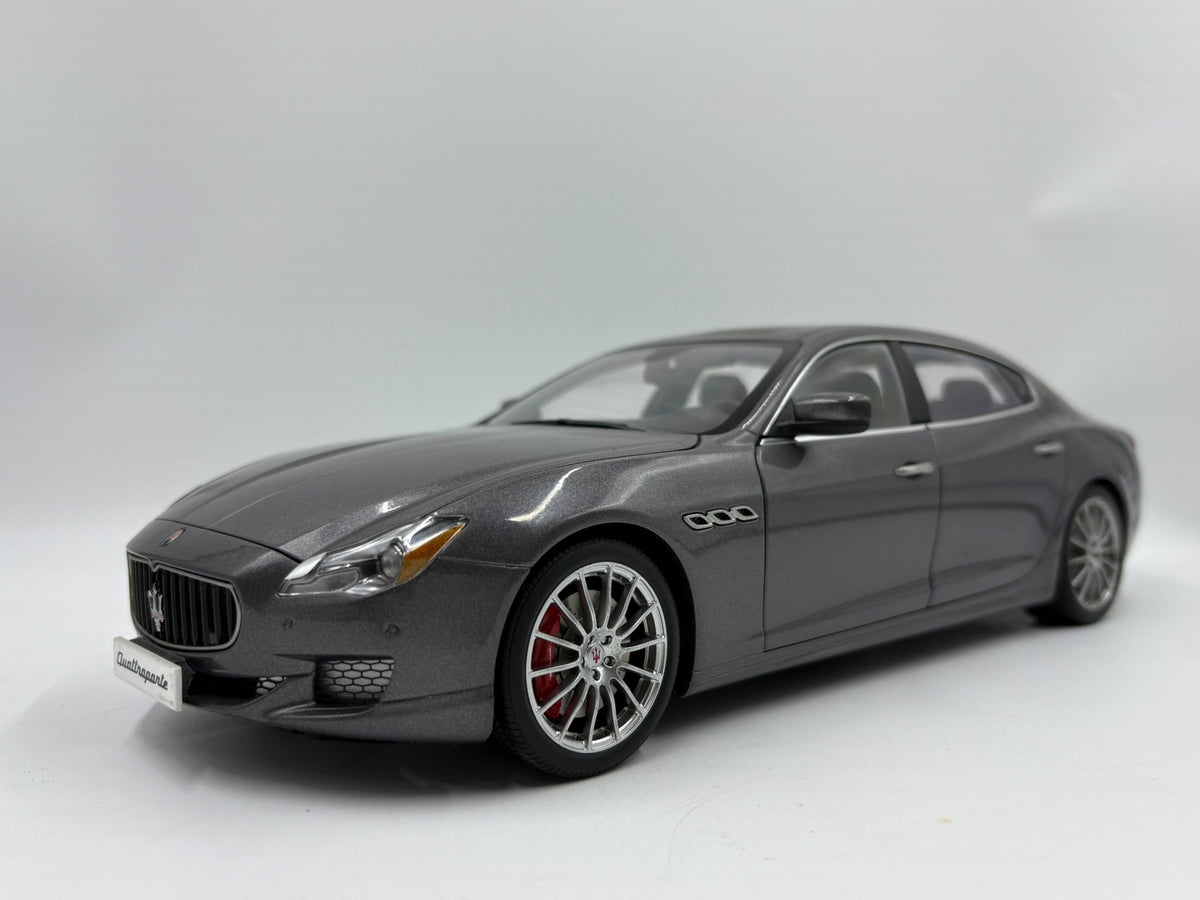 AUTOart 1 18 OpeningModel 1:18 - immagine 2