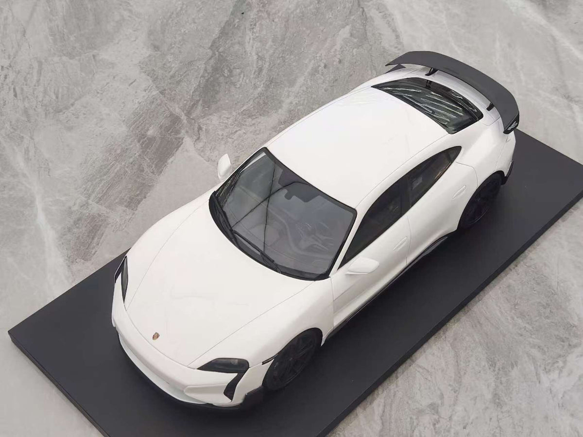 MINICHAMPS Porsche TAYCAN TUR TURBO 117069404 1:18 White - immagine 2