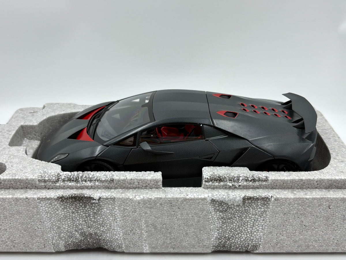 AUTOart LamborghiniSesto Element Elemento GreyCarbon Fibre 1:18 - immagine 2