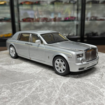 Kyosho Rolls-Royce Phantom 1:18 Alloy Model image 2