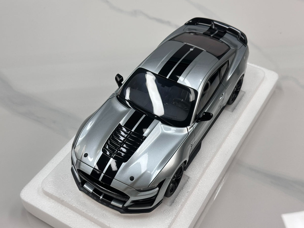 AR AUTO Art Ford MUSTANG SHELB SHELBY 73096 1:18 Silver - immagine 2