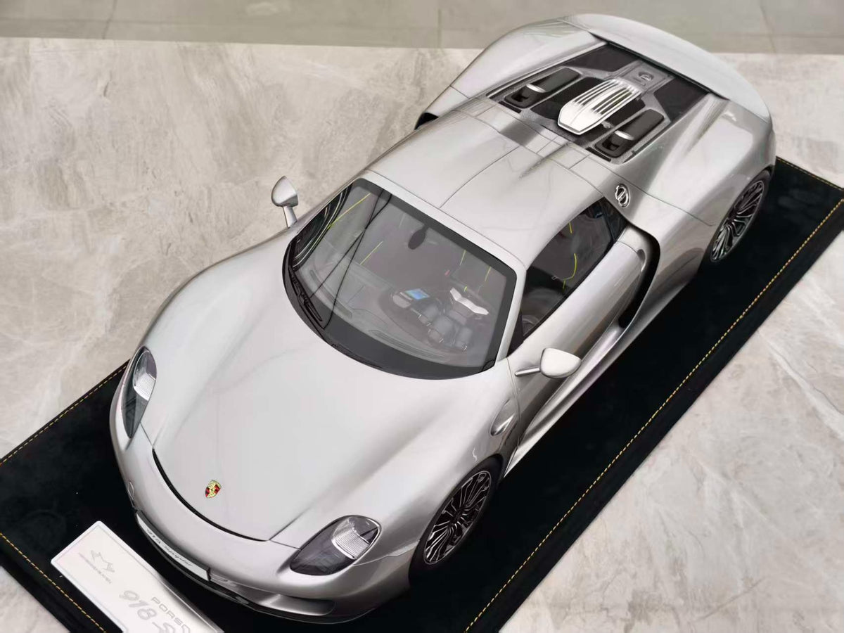 Scale Model 8 Porsche 918 spyde 1:8 Silver - immagine 2