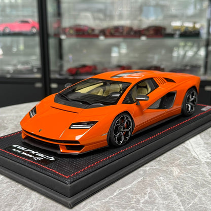 MR Lamborghini Countach LPI800-4 1:18 Resin Model image 2