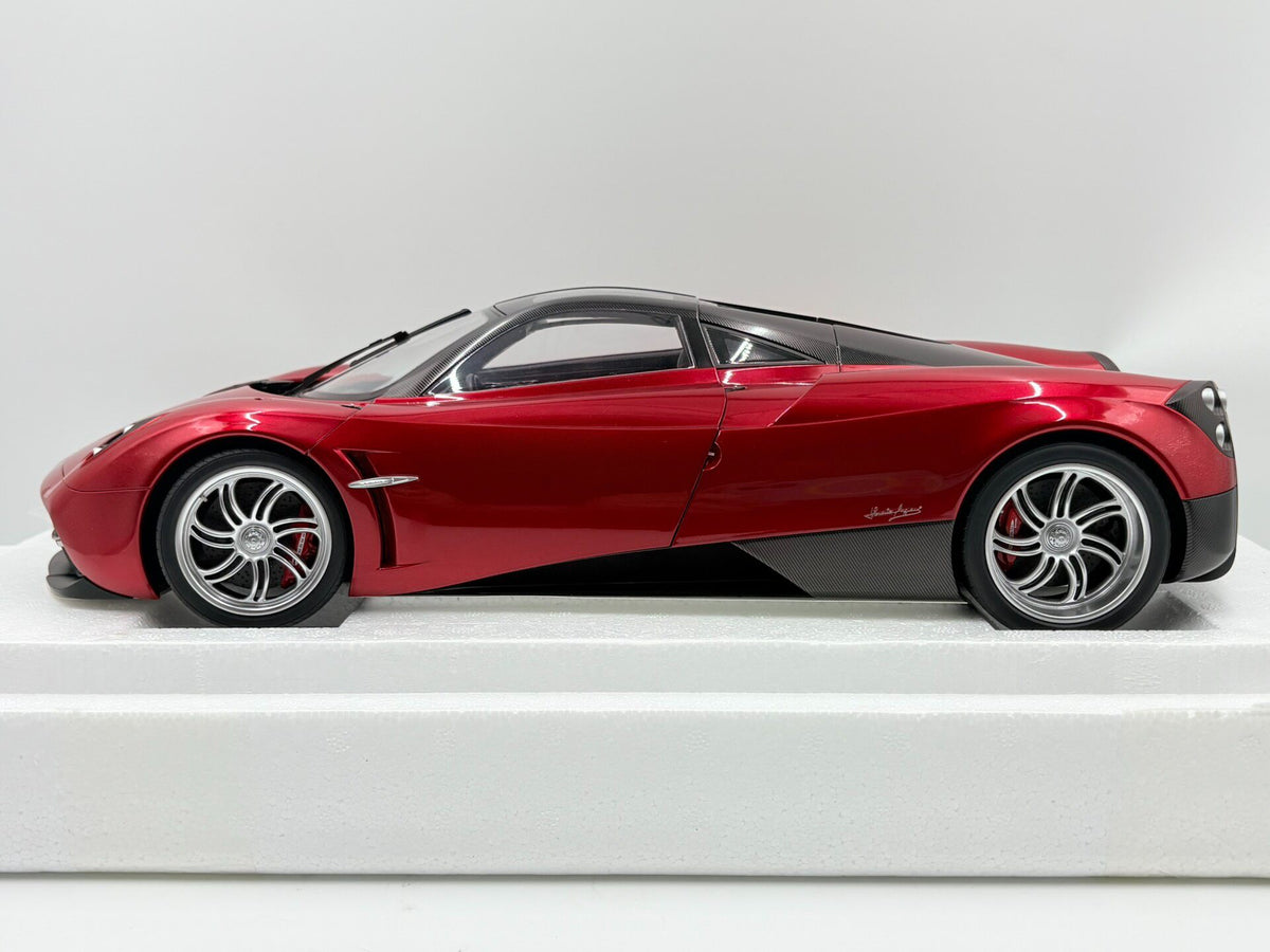 AUTOart PaganiHuayra ABSModel 1:12 - immagine 2