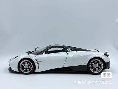 AUTOart 18 PAGANI HUAYRA Pearl DiecastModel 1:18 Pearl White - immagine 2