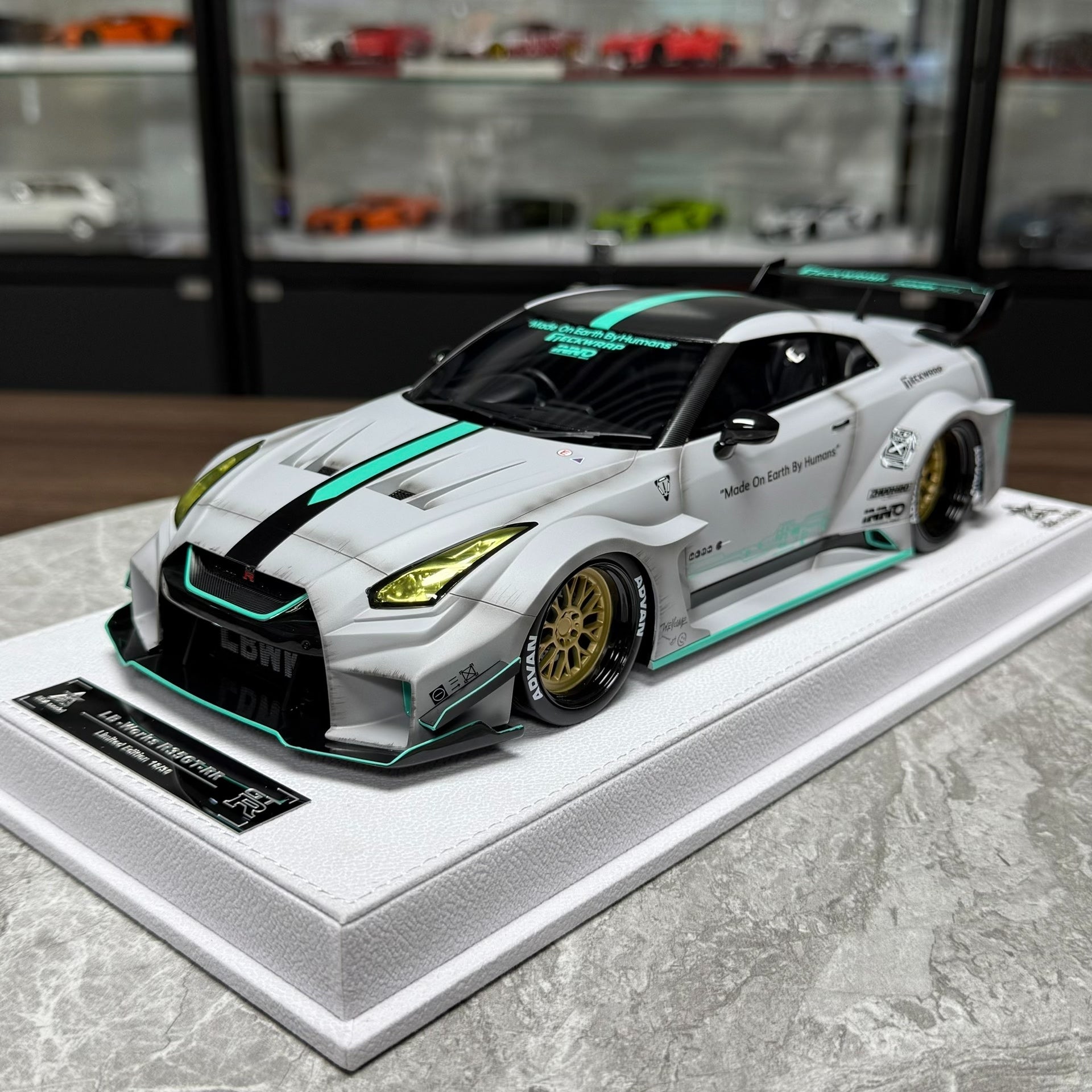 BBA Model Nissan GT-R 35GT-RR L 1:18 Resin Model image 2