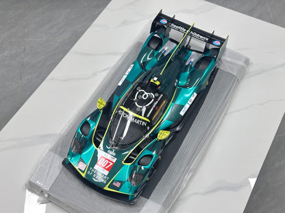 Spark Aston Martin VALKYRIE NO.00 NO.007 08S003 1:8 - immagine 2
