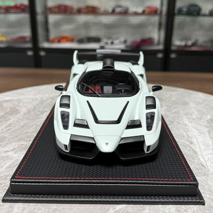 GT Spirit Ferrari Enzo 1:18 Resin Model image 2