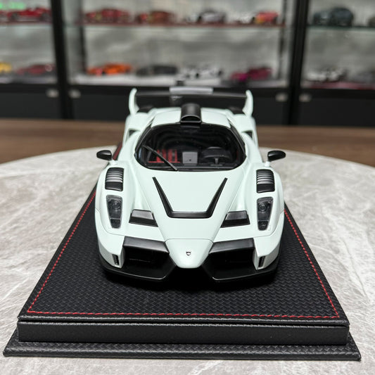 GT Spirit Ferrari Enzo 1:18 Resin Model image 2