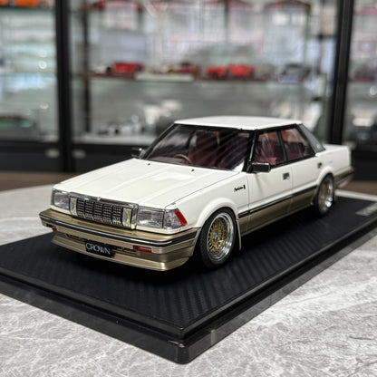 Ignition Model Toyota Crown 3.0 G(120) 1:18 Resin Model image 2