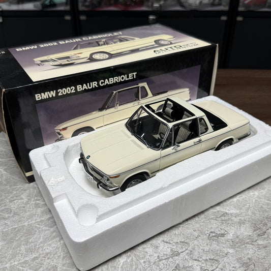 AUTOart BMW 2002 BAUR 1:18 Alloy Model image 2