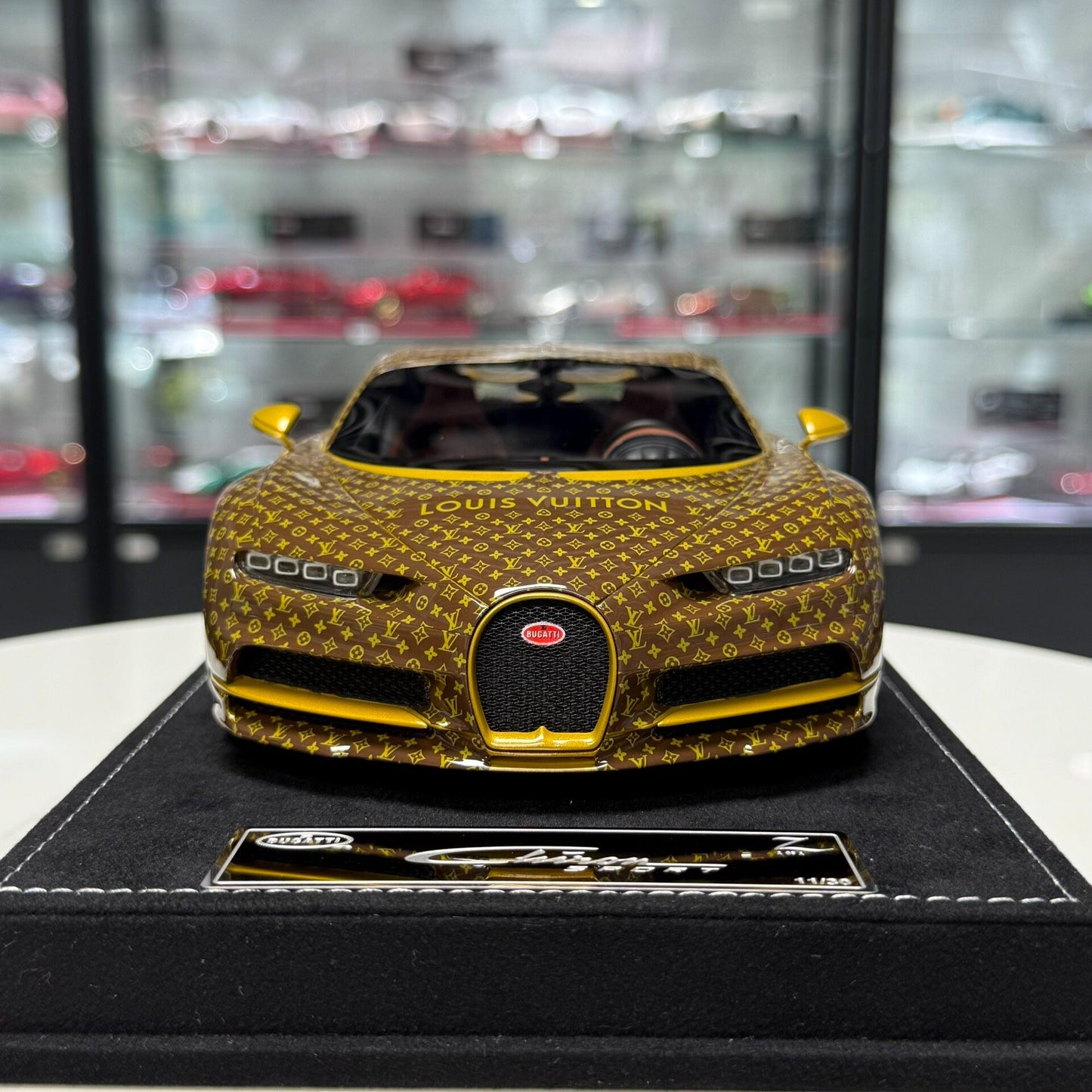 HH Model Bugatti chiron 1:18 Resin Model image 2