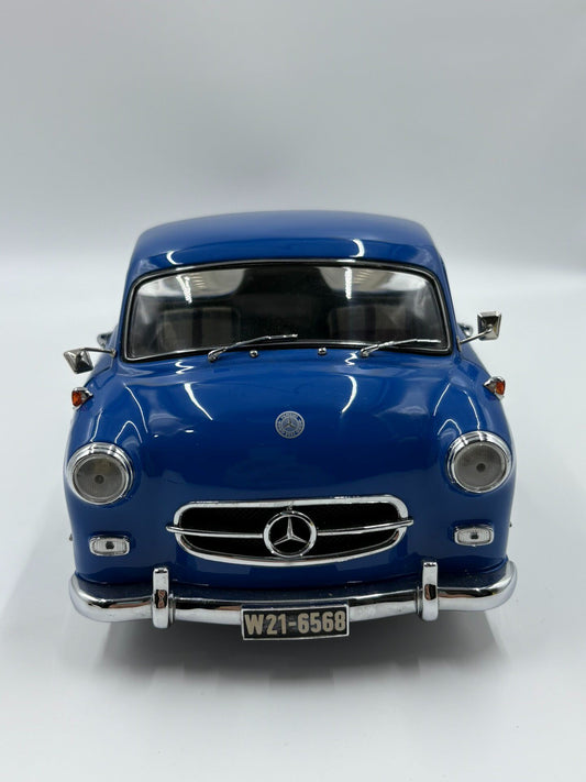 Scale Model CMC Mercedes-Benz 1/18DiecastModel - immagine 2