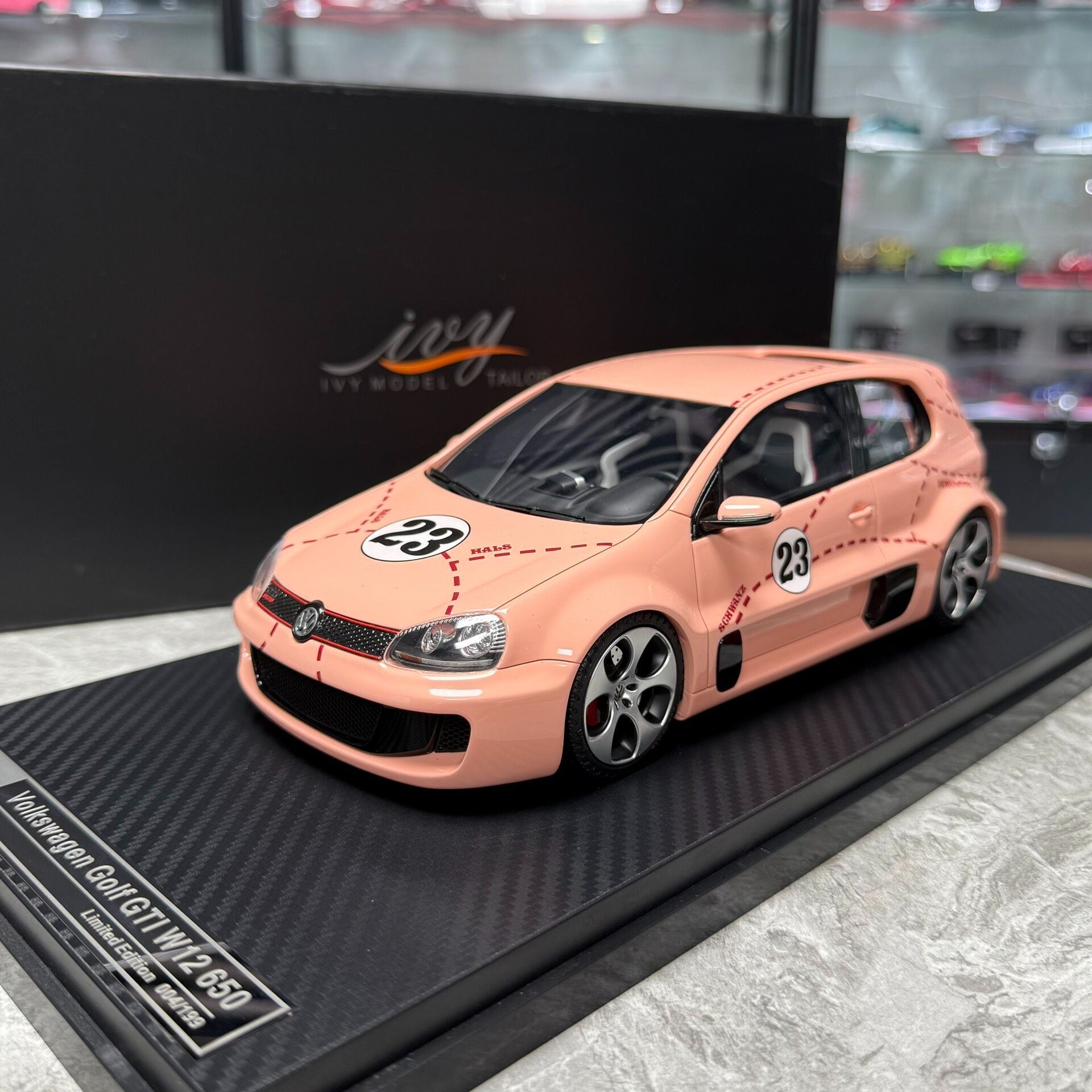 IVY Model Volkswagen W12 650 1:18 Resin Model image 2